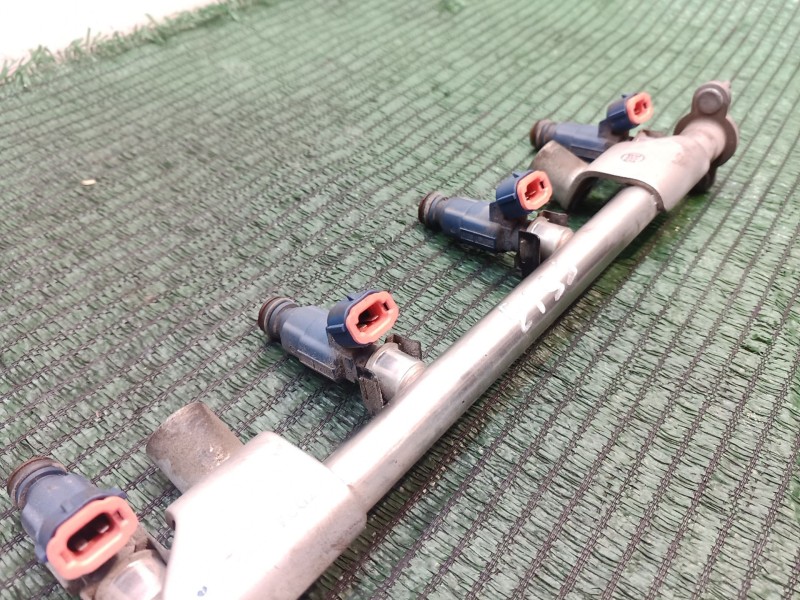 Recambio de rampa inyectora para hyundai i30 (fd) 1.6 referencia OEM IAM SINREF SIN REF SIN REF