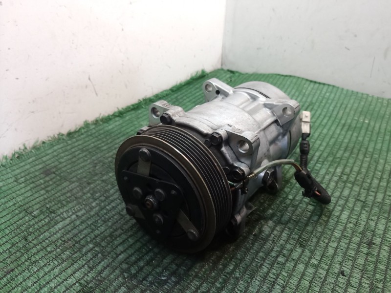 Recambio de compresor aire acondicionado para volkswagen golf iv berlina (1j1) 25 aniversario referencia OEM IAM   