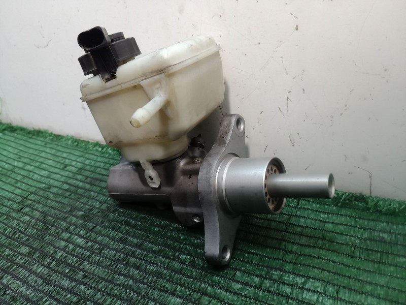 Recambio de bomba freno para volkswagen golf vi (5k1) advance referencia OEM IAM   