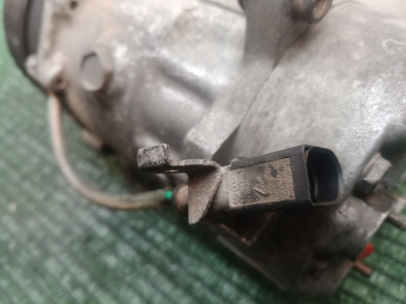 Recambio de compresor aire acondicionado para volkswagen bora berlina (1j2) highline referencia OEM IAM 1J0820803 1J0820803 1J08