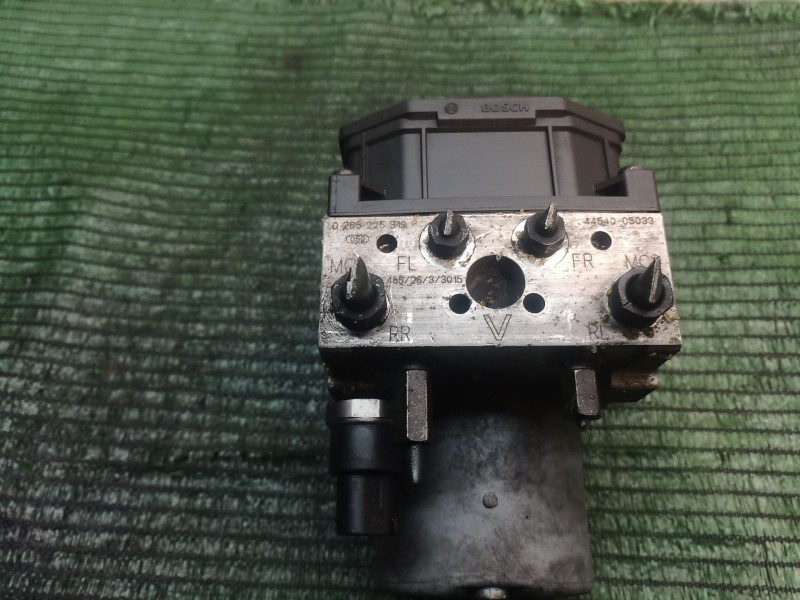 Recambio de abs para toyota avensis (_t25_) 2.2 d-4d (adt251_) referencia OEM IAM   