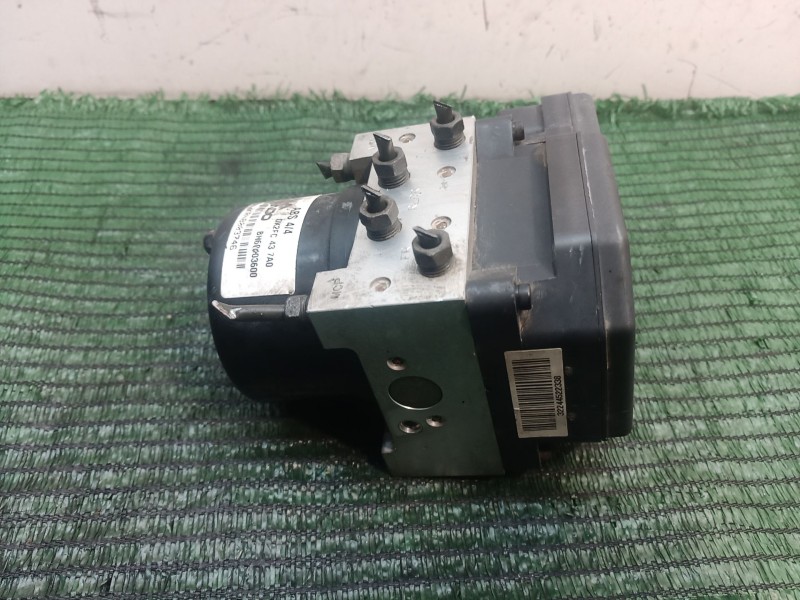 Recambio de abs para kia carens referencia OEM IAM   