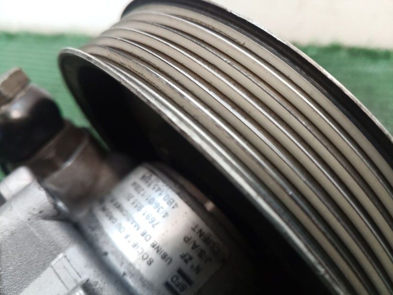 Recambio de bomba direccion para audi a6 berlina (4b2) 2.5 tdi referencia OEM IAM   