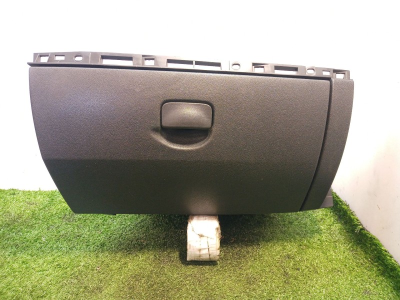 Recambio de guantera para renault clio iii 1.2 16v referencia OEM IAM   