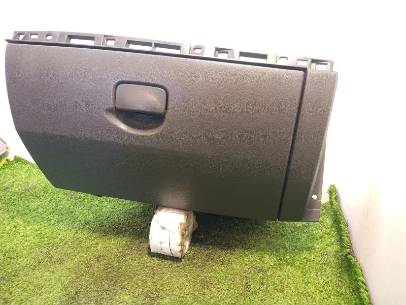 Recambio de guantera para renault clio iii 1.2 16v referencia OEM IAM   