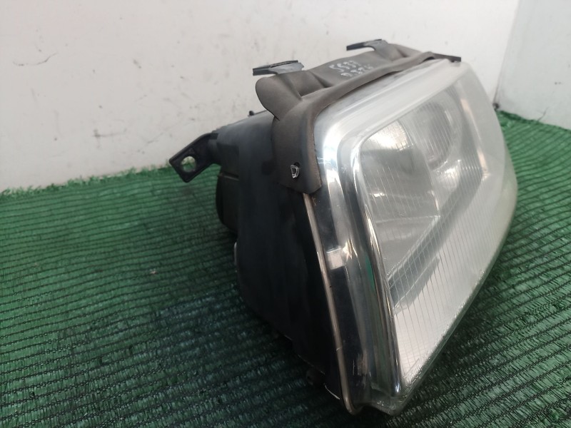 Recambio de faro delantero para audi a4 b5 (8d2) 1.8 t referencia OEM IAM   