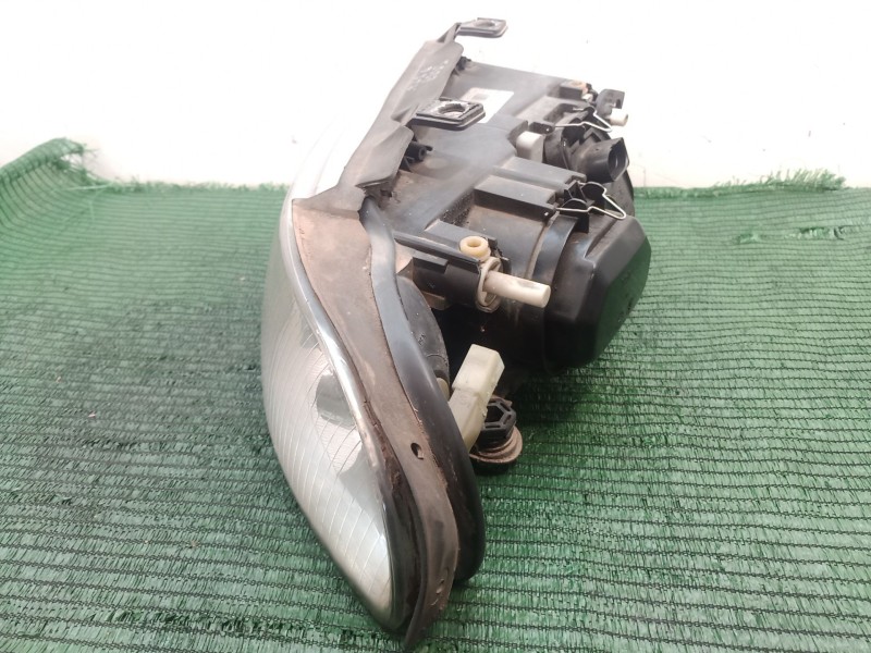 Recambio de faro delantero para audi a4 b5 (8d2) 1.8 t referencia OEM IAM   