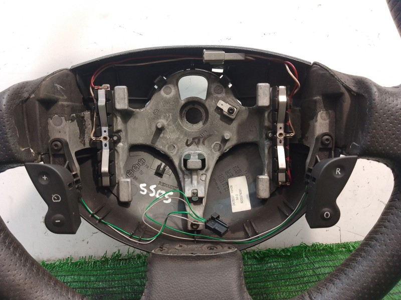 Recambio de volante para renault scénic ii (jm0/1_) 1.5 dci (jm16) referencia OEM IAM 8200276081 8200276081 8200276081