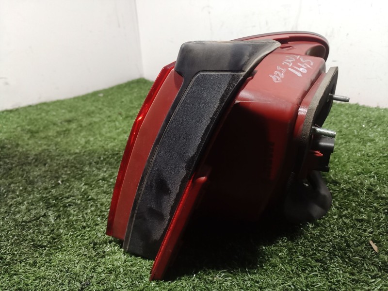 Recambio de piloto trasero izquierdo para volkswagen passat b6 (3c2) 2.0 tdi referencia OEM IAM   