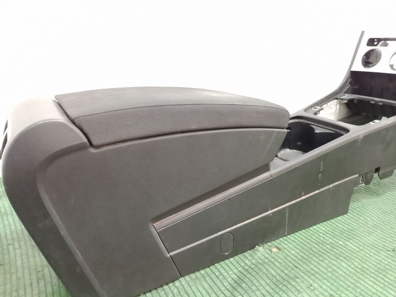 Recambio de consola central trasera para volkswagen passat b6 (3c2) 2.0 tdi referencia OEM IAM   