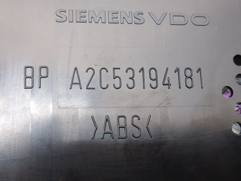 Recambio de cuadro instrumentos para volkswagen passat b6 (3c2) 2.0 tdi referencia OEM IAM A2C53194181 A2C53042108 A2C53117394