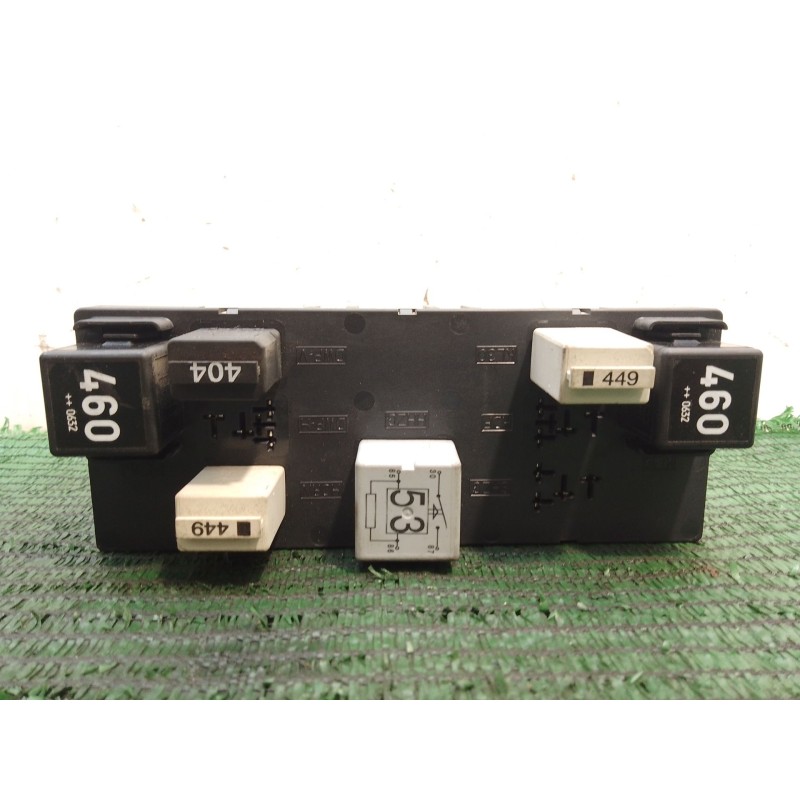 Recambio de caja reles / fusibles para volkswagen passat b6 (3c2) 2.0 tdi referencia OEM IAM 3C0937049J 04439351 28027755