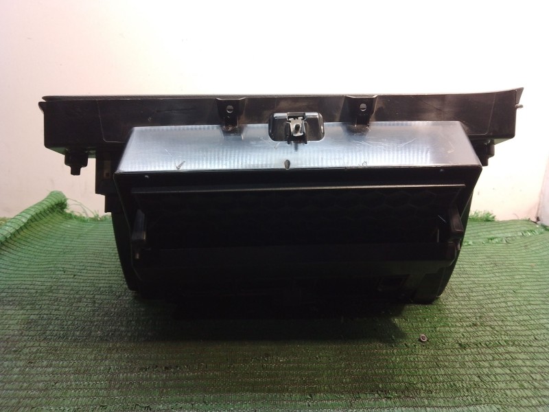 Recambio de guantera para volkswagen passat b6 (3c2) 2.0 tdi referencia OEM IAM 3C1857097 3C1857097 P0108671