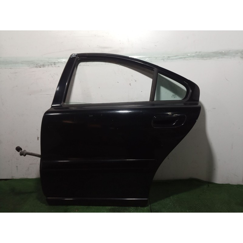 Recambio de puerta trasera izquierda para volvo s60 berlina 2.4 diesel cat referencia OEM IAM   