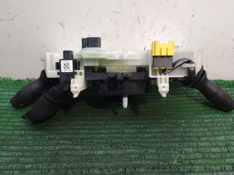 Recambio de mando multifuncion para renault zoe 2014 referencia OEM IAM 255673247R 255673247R 255522540R