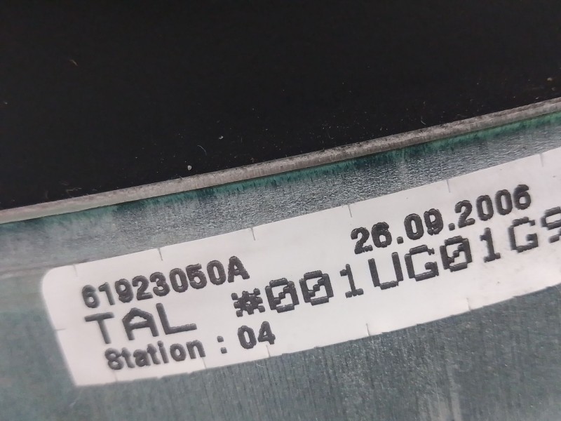 Recambio de airbag volante para volkswagen passat b6 (3c2) 2.0 tdi referencia OEM IAM 61923050A 001UG01G9YAV 3C0880201AF