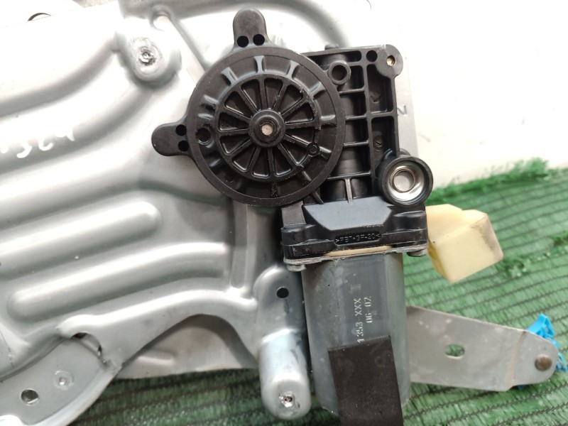 Recambio de elevalunas delantero izquierdo para volvo s60 berlina 2.4 diesel cat referencia OEM IAM   