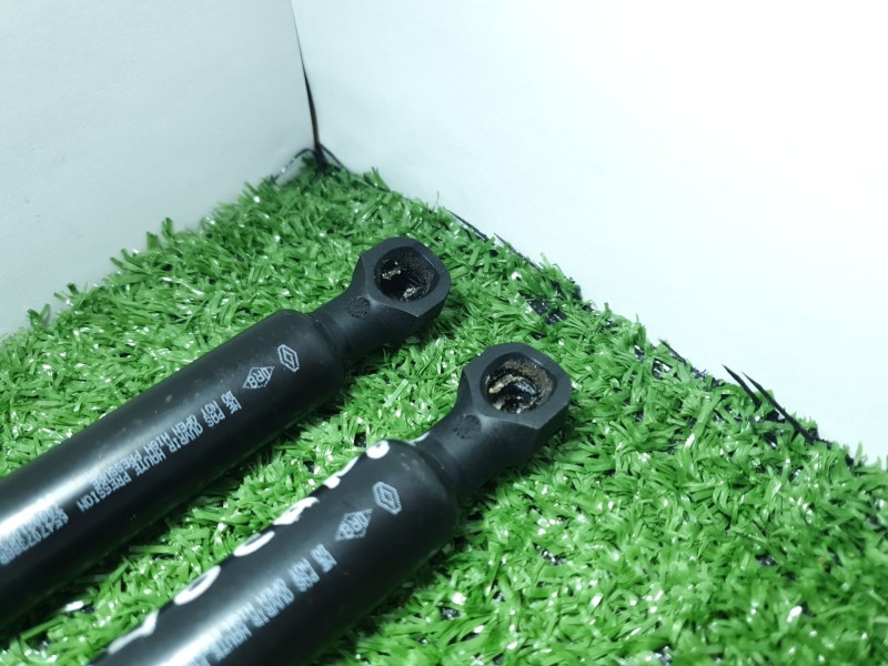 Recambio de amortiguadores capo para renault zoe 2014 referencia OEM IAM 654707388R 654707388R 654707388R