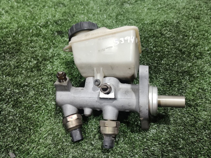 Recambio de bomba freno para volvo s60 berlina 2.4 diesel cat referencia OEM IAM 8646009 8646009 8646009
