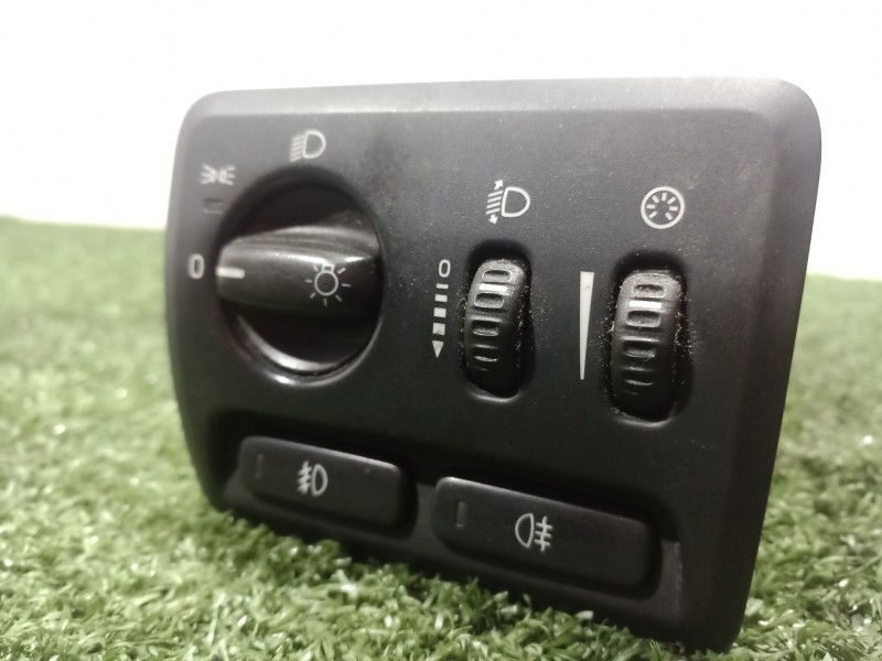 Recambio de mando luces para volvo s60 berlina 2.4 diesel cat referencia OEM IAM 30739314 30739314 30739314