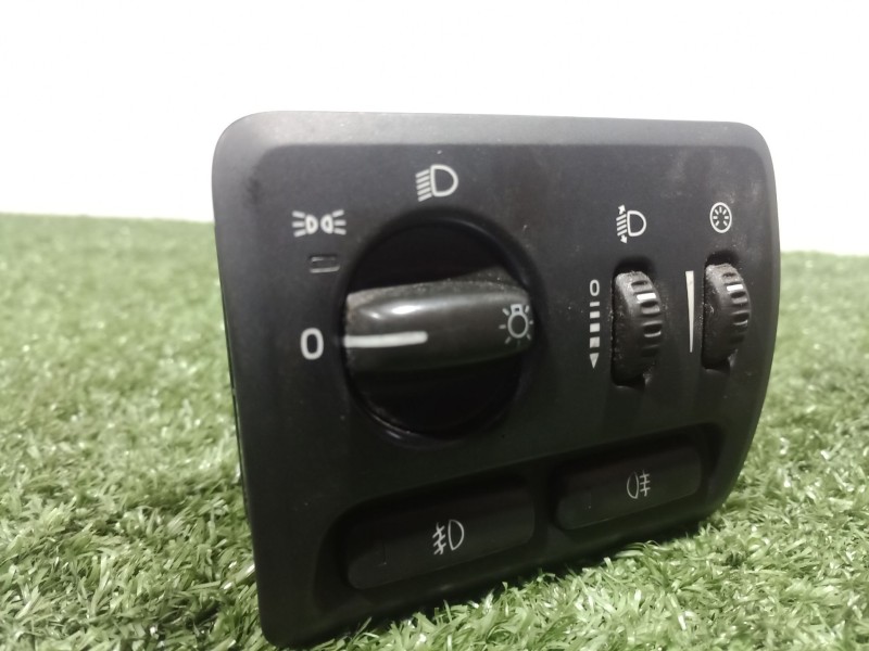 Recambio de mando luces para volvo s60 berlina 2.4 diesel cat referencia OEM IAM 30739314 30739314 30739314