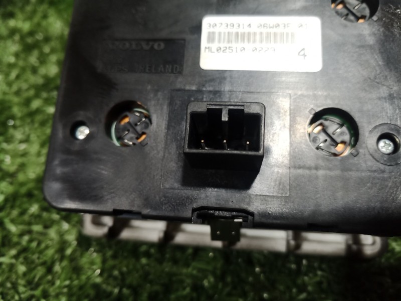 Recambio de mando luces para volvo s60 berlina 2.4 diesel cat referencia OEM IAM 30739314 30739314 30739314