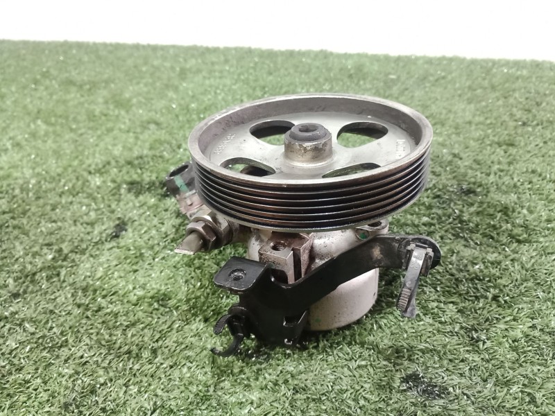 Recambio de bomba direccion para peugeot partner caja/chasis 1.6 hdi referencia OEM IAM   