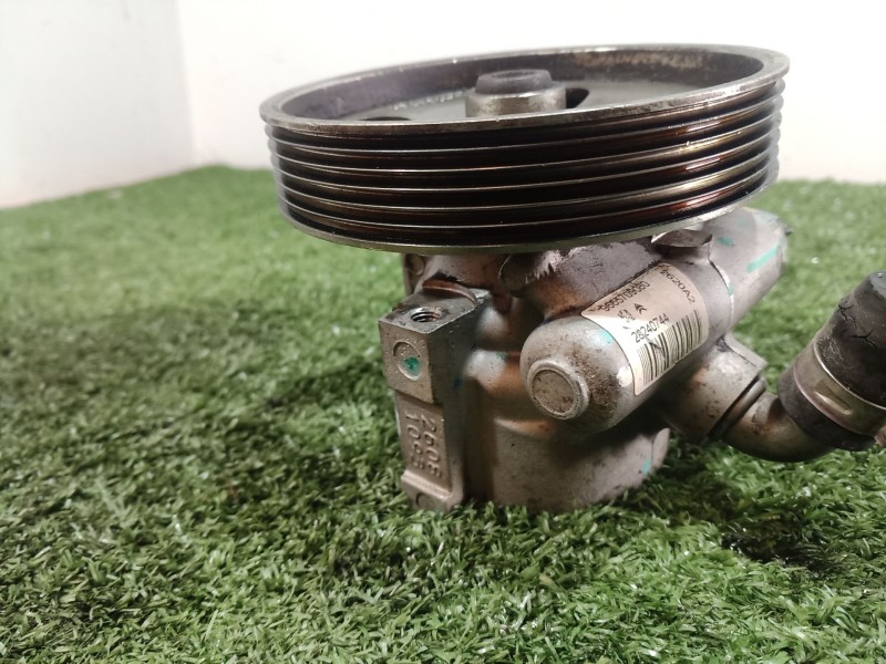 Recambio de bomba direccion para peugeot partner caja/chasis 1.6 hdi referencia OEM IAM   