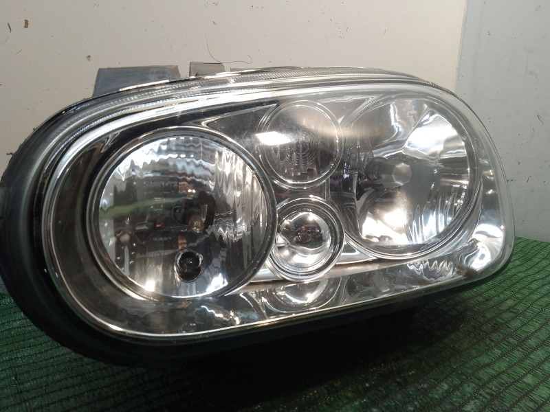 Recambio de faro izquierdo para volkswagen golf iv (1j1) 1.4 16v referencia OEM IAM 083411108L 084411183L 084411130L