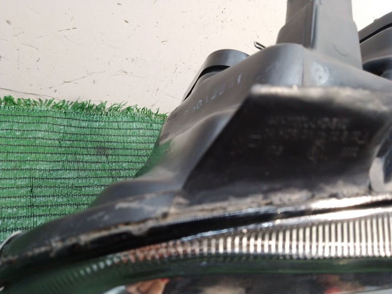 Recambio de faro izquierdo para volkswagen golf iv (1j1) 1.4 16v referencia OEM IAM 083411108L 084411183L 084411130L