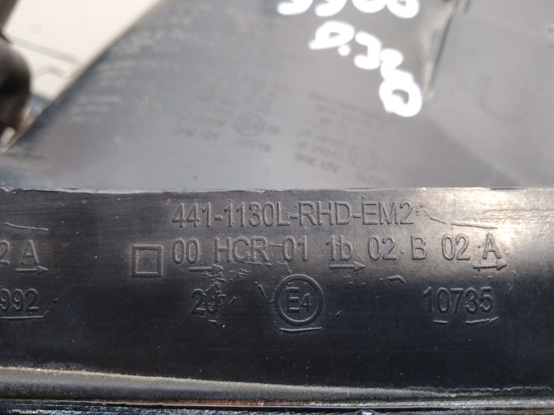 Recambio de faro izquierdo para volkswagen golf iv (1j1) 1.4 16v referencia OEM IAM 083411108L 084411183L 084411130L