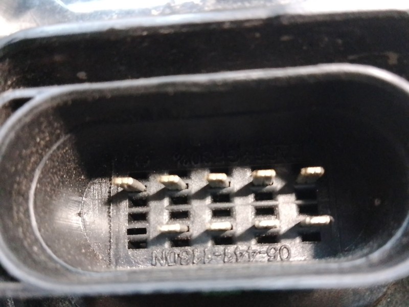 Recambio de faro izquierdo para volkswagen golf iv (1j1) 1.4 16v referencia OEM IAM 083411108L 084411183L 084411130L