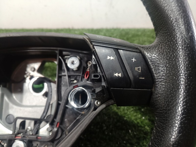 Recambio de volante para volvo s60 berlina 2.4 diesel cat referencia OEM IAM   