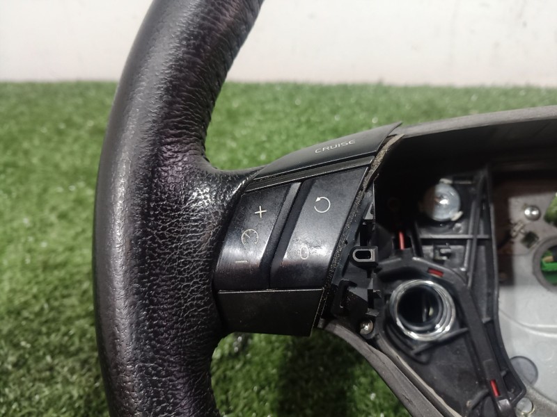 Recambio de volante para volvo s60 berlina 2.4 diesel cat referencia OEM IAM   