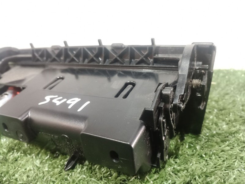 Recambio de cenicero para volkswagen passat b6 (3c2) 2.0 tdi referencia OEM IAM   