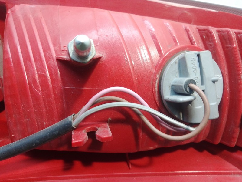 Recambio de piloto trasero derecho para tata indica 1.4 elegance referencia OEM IAM 11956S102 11956S102 6537