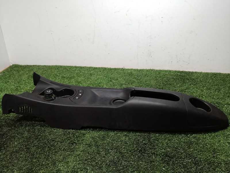 Recambio de consola central trasera para lancia ypsilon (843_) 1.2 (843.axb1a) referencia OEM IAM 735322094 735322094 735342538