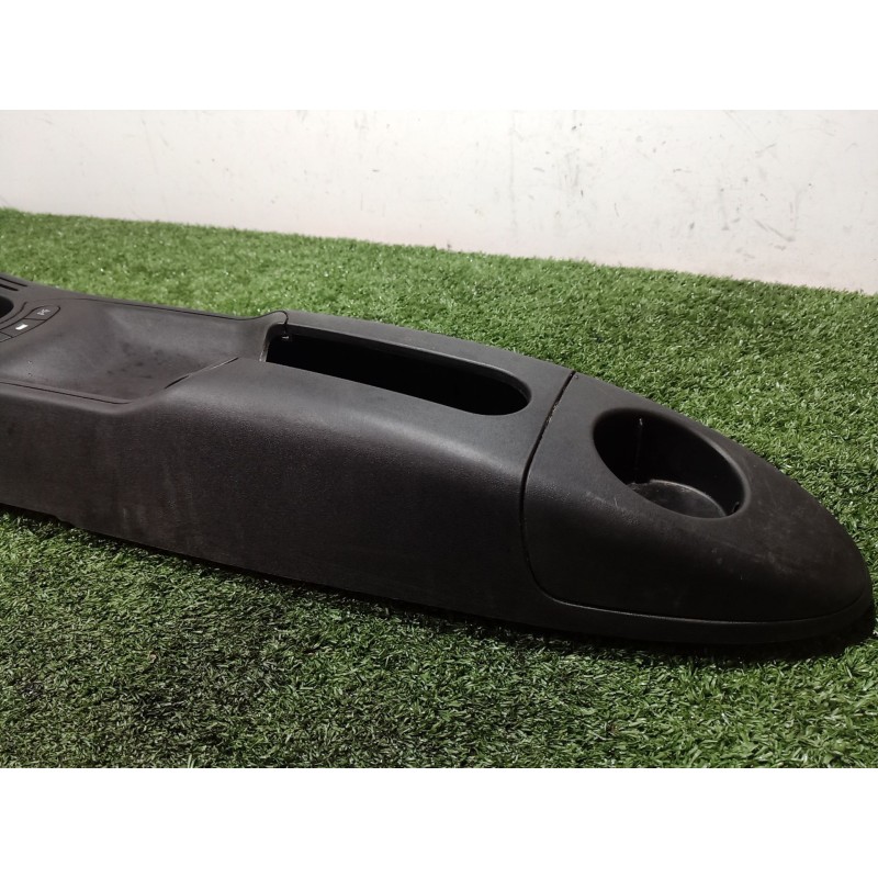 Recambio de consola central trasera para lancia ypsilon (843_) 1.2 (843.axb1a) referencia OEM IAM 735322094 735322094 735342538