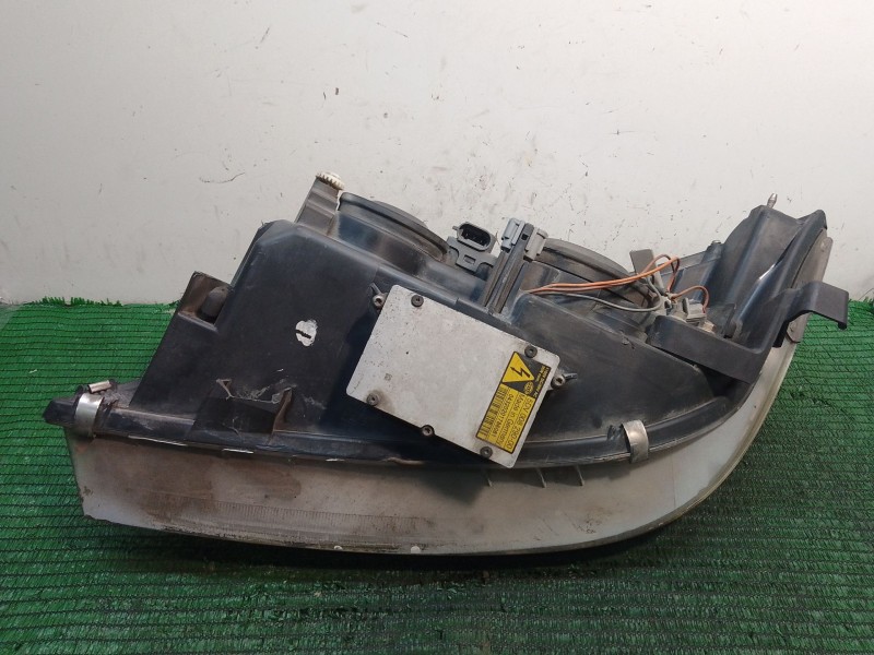Recambio de faro xenon derecho para nissan primera (p12) 2.2 di referencia OEM IAM 23763  
