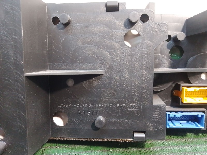 Recambio de cuadro instrumentos para nissan primera (p12) 2.2 di referencia OEM IAM AV619 08441 2372024