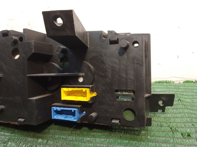 Recambio de cuadro instrumentos para nissan primera (p12) 2.2 di referencia OEM IAM AV619 08441 2372024