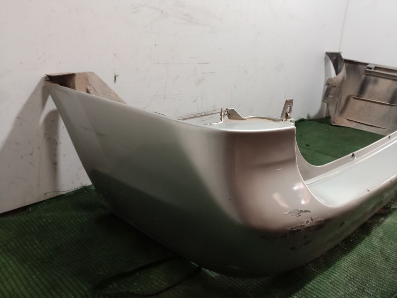 Recambio de paragolpes trasero para mazda mpv ii (lw) 2.0 di referencia OEM IAM   
