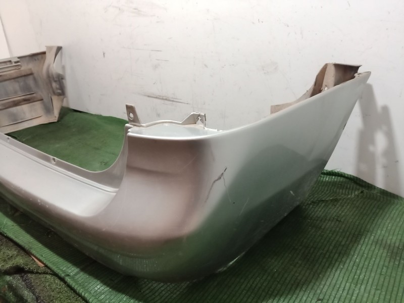 Recambio de paragolpes trasero para mazda mpv ii (lw) 2.0 di referencia OEM IAM   