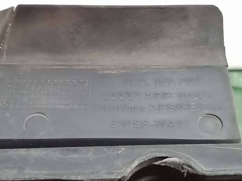 Recambio de panel frontal para audi a3 (8l1) 1.8 referencia OEM IAM   