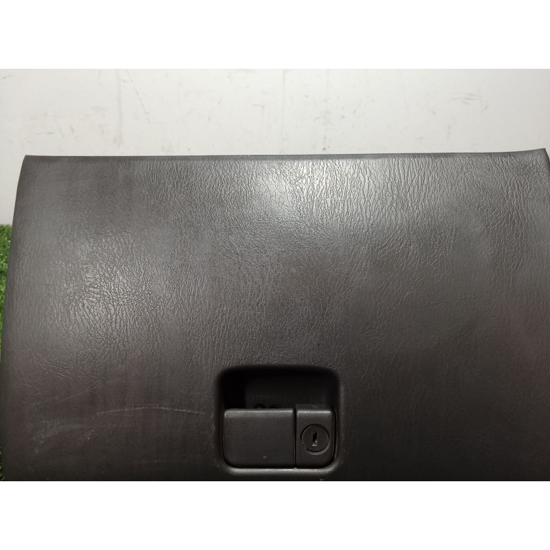 Recambio de guantera para mazda mpv ii (lw) 2.0 di referencia OEM IAM   