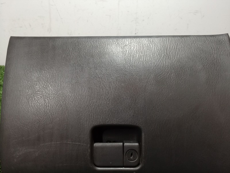 Recambio de guantera para mazda mpv ii (lw) 2.0 di referencia OEM IAM   