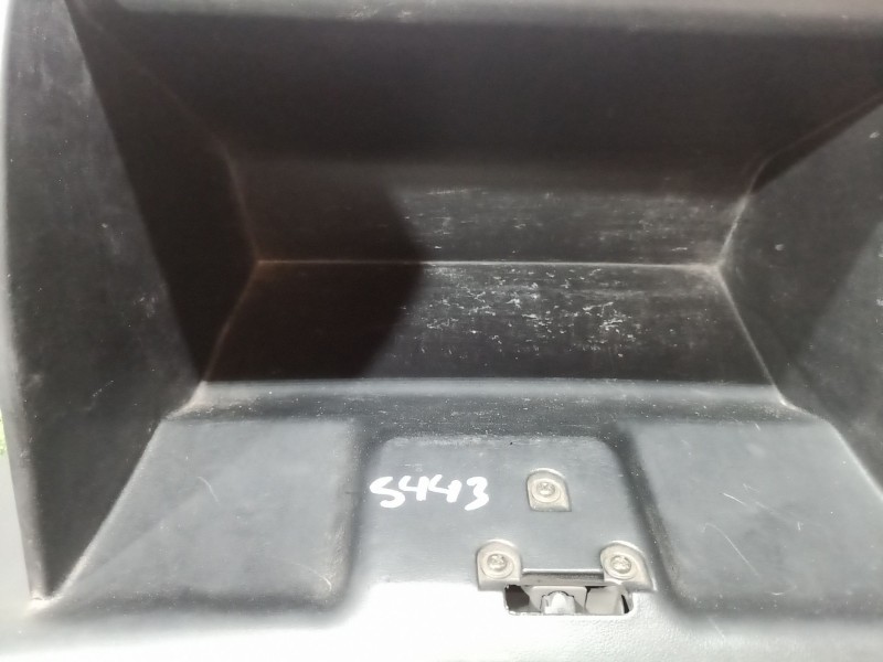 Recambio de guantera para mazda mpv ii (lw) 2.0 di referencia OEM IAM   