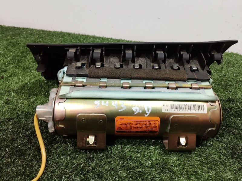 Recambio de airbag delantero derecho para mazda mpv ii (lw) 2.0 di referencia OEM IAM L6010252901 L6010252901 L6010252901