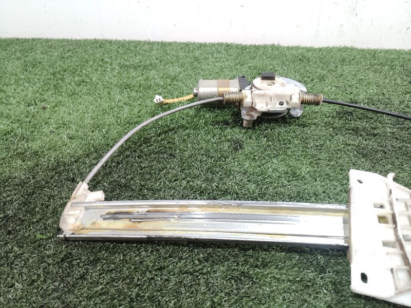 Recambio de elevalunas delantero derecho para mazda mpv ii (lw) 2.0 di referencia OEM IAM   