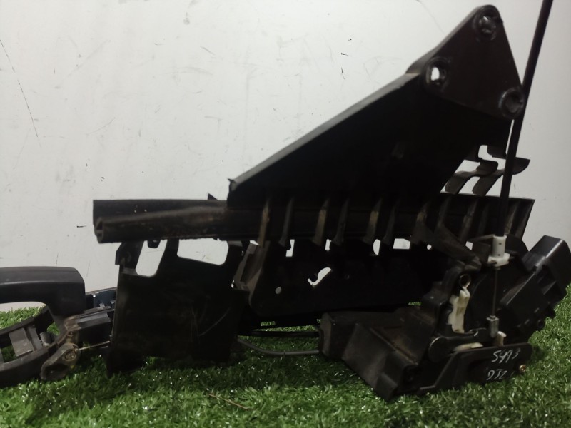 Recambio de cerradura puerta delantera izquierda para audi a3 (8l1) 1.8 referencia OEM IAM   